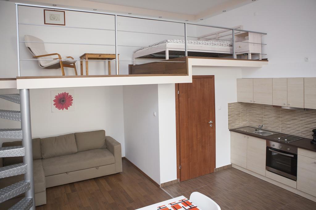 Cute Downtown Studios Будапеща Екстериор снимка